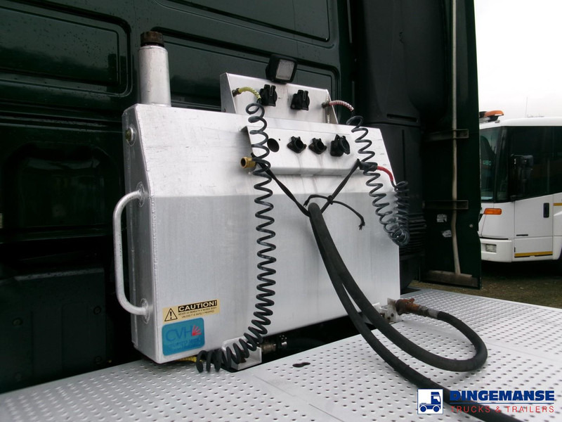 DAF XF 106 6x2 RHD Euro 6 + Hydraulics - Nyergesvontató: 5 kép. DAF XF 106 6x2 RHD Euro 6 + Hydraulics - Nyergesvontató: 5 kép.