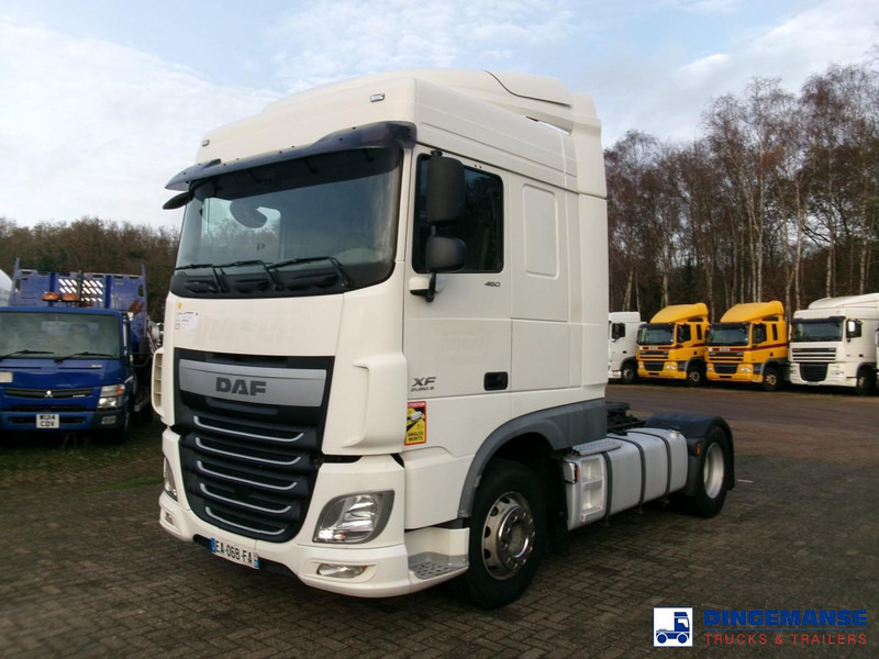 DAF XF 460 4x2 Euro 6 + Hydraulics - Nyergesvontató: 1 kép. DAF XF 460 4x2 Euro 6 + Hydraulics - Nyergesvontató: 1 kép.