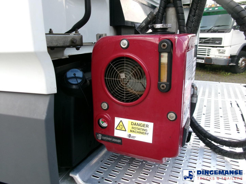 DAF XF 460 6X2 Euro 6 RHD + Hydraulics - Nyergesvontató: 5 kép. DAF XF 460 6X2 Euro 6 RHD + Hydraulics - Nyergesvontató: 5 kép.