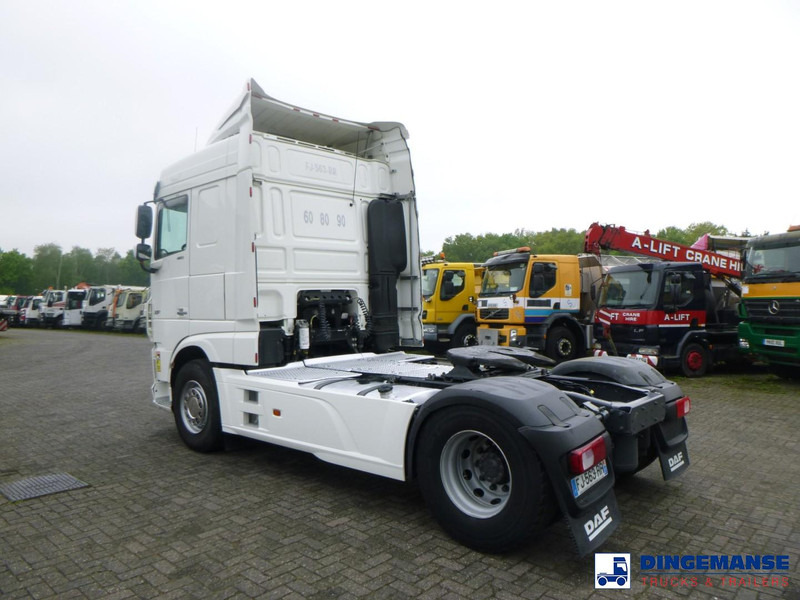 DAF XF 480 4X2 Euro 6 - Nyergesvontató: 3 kép. DAF XF 480 4X2 Euro 6 - Nyergesvontató: 3 kép.