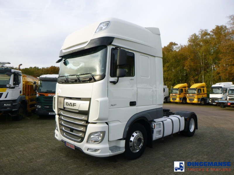 DAF XF 480 FT 4x2 Euro 6 + ADR - Nyergesvontató: 1 kép. DAF XF 480 FT 4x2 Euro 6 + ADR - Nyergesvontató: 1 kép.