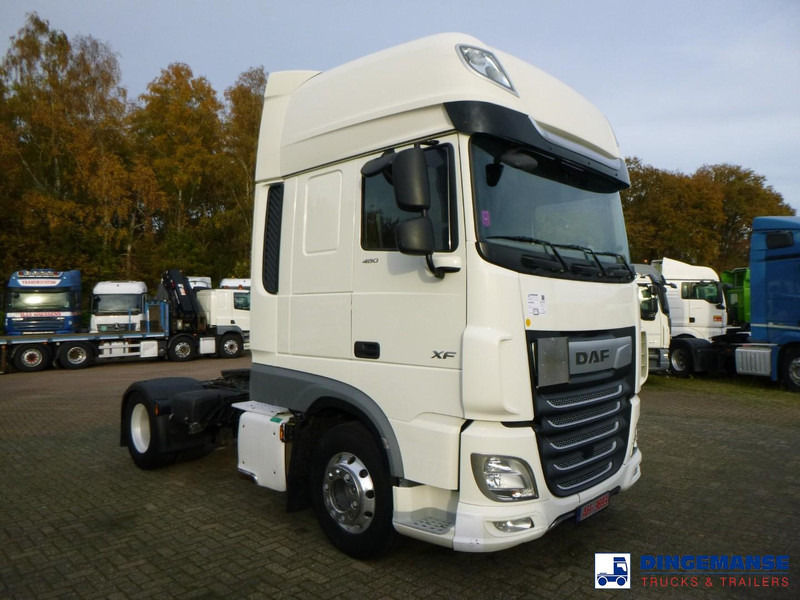 DAF XF 480 FT 4x2 Euro 6 + ADR - Nyergesvontató: 2 kép. DAF XF 480 FT 4x2 Euro 6 + ADR - Nyergesvontató: 2 kép.