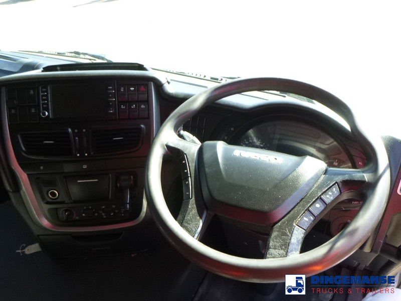 Interior photo 2: Nyergesvontató Iveco AS440STX/P 6x2 RHD EEV