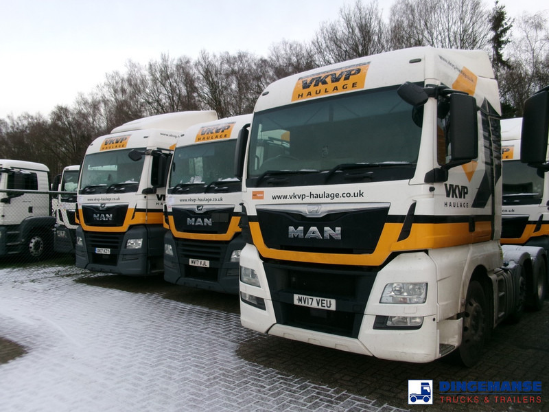 MAN TGX 26.460 6X2 RHD Euro 6 - Nyergesvontató: 3 kép. MAN TGX 26.460 6X2 RHD Euro 6 - Nyergesvontató: 3 kép.