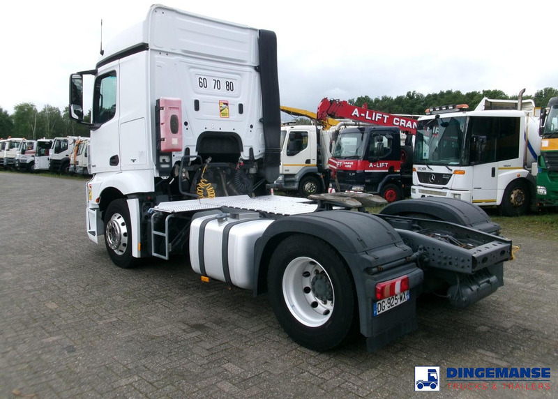 Mercedes-Benz Actros 1843 4x2 ADR Euro 6 + PTO - Nyergesvontató: 3 kép. Mercedes-Benz Actros 1843 4x2 ADR Euro 6 + PTO - Nyergesvontató: 3 kép.