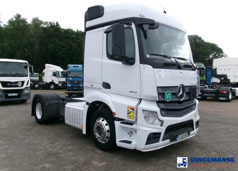 Mercedes-Benz Actros 1843 4x2 ADR Euro 6 + PTO - Nyergesvontató: 2 kép. Mercedes-Benz Actros 1843 4x2 ADR Euro 6 + PTO - Nyergesvontató: 2 kép.