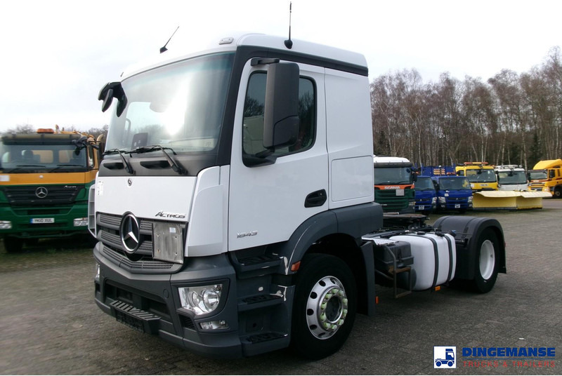 Mercedes-Benz Actros 1843 4x2 Euro 6 / ADR + PTO - Nyergesvontató: 1 kép. Mercedes-Benz Actros 1843 4x2 Euro 6 / ADR + PTO - Nyergesvontató: 1 kép.