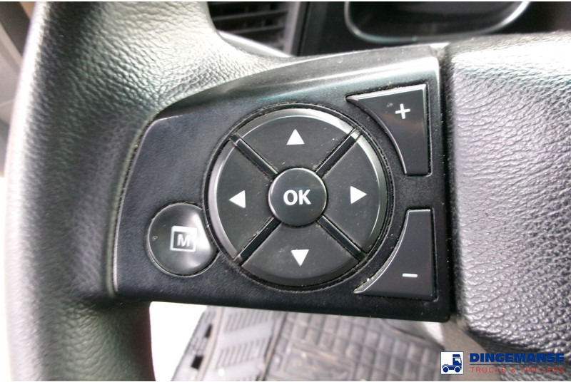 Interior photo 3: Nyergesvontató Mercedes-Benz Actros 1843 4x2 Euro 6 / ADR + PTO