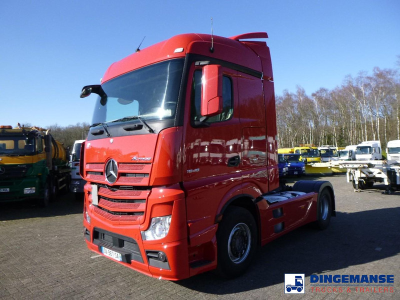 Mercedes-Benz Actros 1845 4x2 Euro 6 - Nyergesvontató: 1 kép. Mercedes-Benz Actros 1845 4x2 Euro 6 - Nyergesvontató: 1 kép.