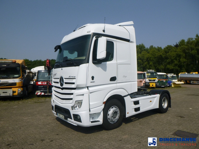 Mercedes-Benz Actros 1851 4x2 Euro 6 + Retarder - Nyergesvontató: 1 kép. Mercedes-Benz Actros 1851 4x2 Euro 6 + Retarder - Nyergesvontató: 1 kép.