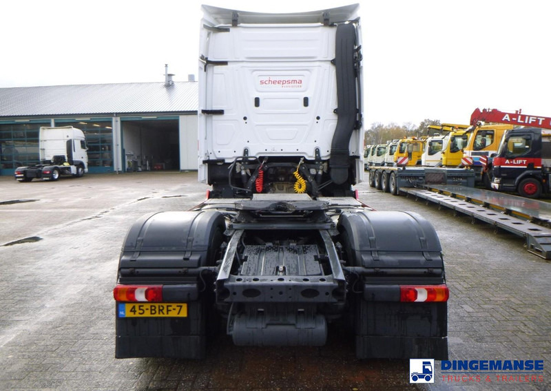 Mercedes-Benz Actros 1945 4x2 Euro 6 - Nyergesvontató: 5 kép. Mercedes-Benz Actros 1945 4x2 Euro 6 - Nyergesvontató: 5 kép.