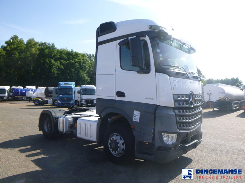 Mercedes-Benz Arocs 1946 4x4 hydrodrive Euro 6 + hydraulics - Nyergesvontató: 2 kép. Mercedes-Benz Arocs 1946 4x4 hydrodrive Euro 6 + hydraulics - Nyergesvontató: 2 kép.