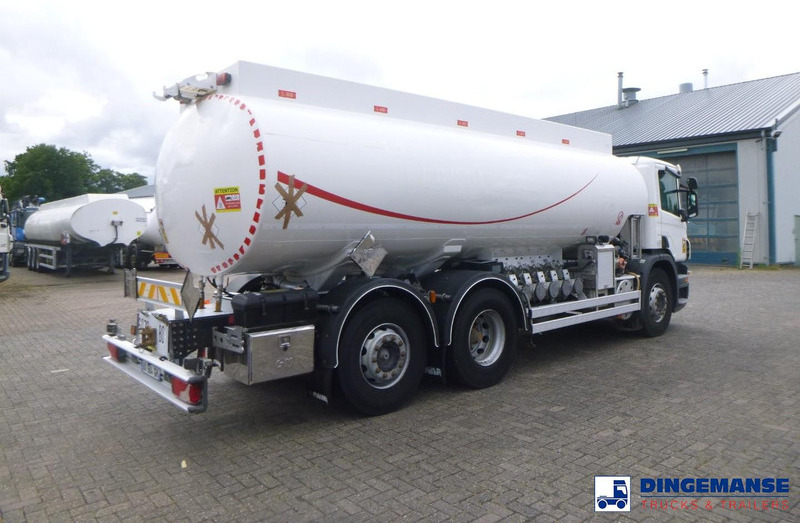 Scania P 320 DB 6X2 fuel tank 18.8 m3 / 5 comp - Tartályos teherautó: 4 kép. Scania P 320 DB 6X2 fuel tank 18.8 m3 / 5 comp - Tartályos teherautó: 4 kép.