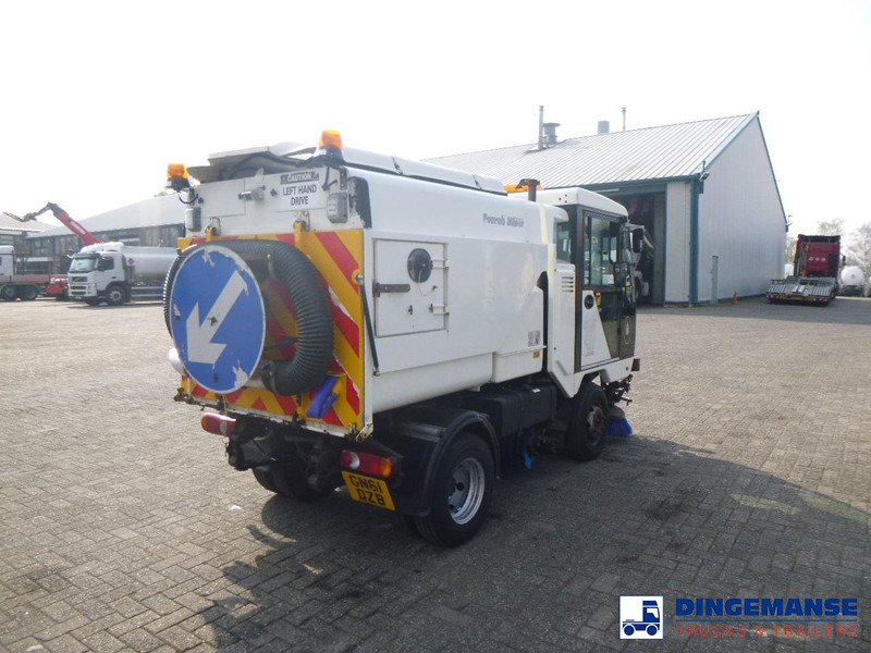 Scarab Minor Euro 5 street sweeper - Utcaseprő gép: 4 kép. Scarab Minor Euro 5 street sweeper - Utcaseprő gép: 4 kép.