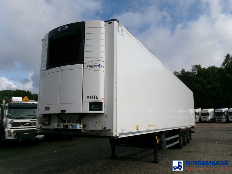 Schmitz Cargobull Frigo trailer + Carrier Vector 1350 - Félpótkocsi hűtős: 1 kép. Schmitz Cargobull Frigo trailer + Carrier Vector 1350 - Félpótkocsi hűtős: 1 kép.