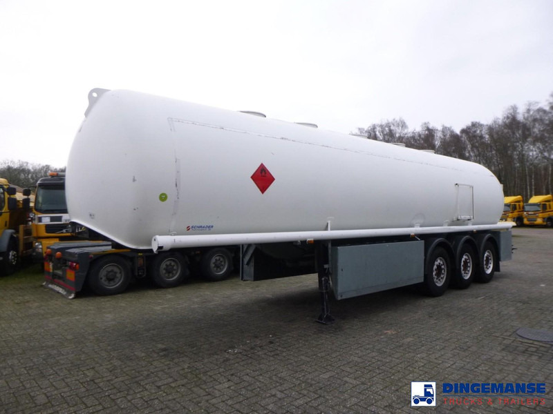 Schrader Fuel tank alu 42.7 m3 / 1 comp - Tartályos félpótkocsi: 1 kép. Schrader Fuel tank alu 42.7 m3 / 1 comp - Tartályos félpótkocsi: 1 kép.