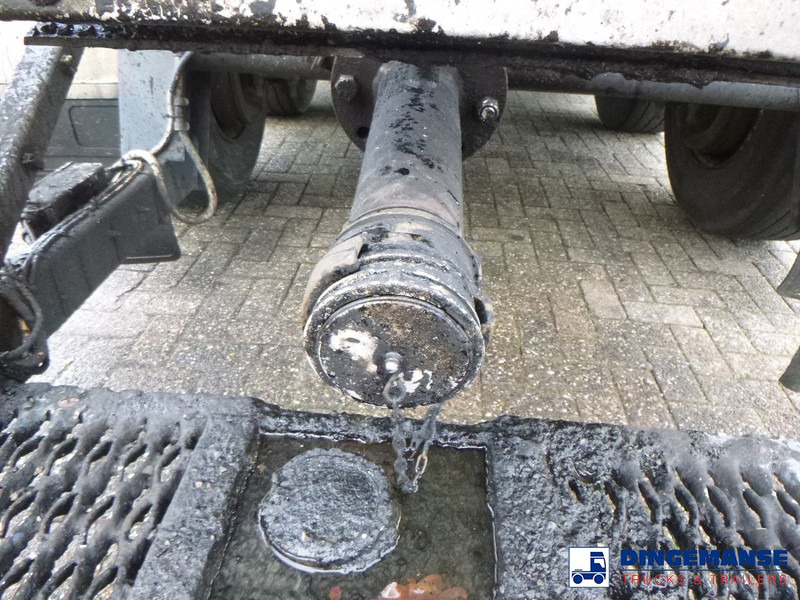 Tartályos félpótkocsi Trailor Heavy oil / bitumen tank steel 31.1 m3 / 1 comp: 12 kép.