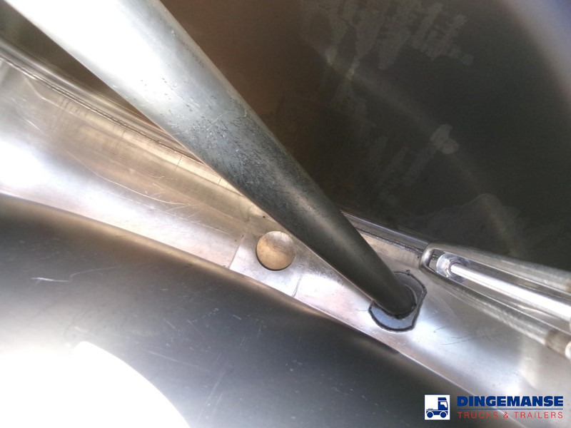 Tartályos teherautó Volvo FE 260 4x2 dxi fuel tank 13.3 m3 / 4 comp / ADR 21-06-2024: 19 kép. Tartályos teherautó Volvo FE 260 4x2 dxi fuel tank 13.3 m3 / 4 comp / ADR 21-06-2024: 19 kép.