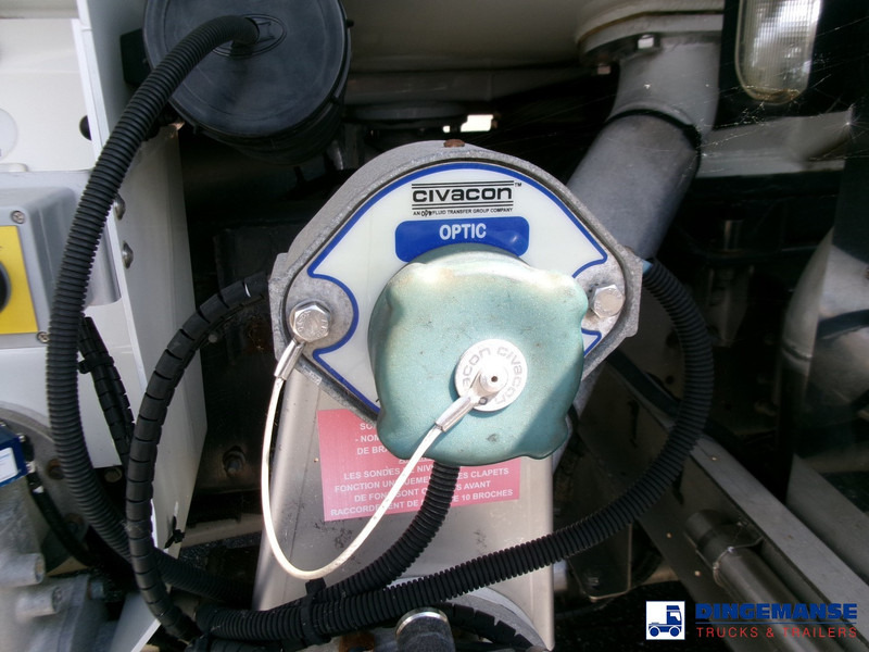 Tartályos teherautó Volvo FE 260 4x2 dxi fuel tank 13.3 m3 / 4 comp / ADR 21-06-2024: 14 kép.