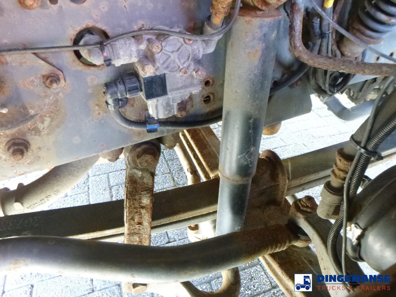 Volvo FE 300 6X4 Whale vacuum tank 10.2 m3 - Szippantós autó: 5 kép. Volvo FE 300 6X4 Whale vacuum tank 10.2 m3 - Szippantós autó: 5 kép.