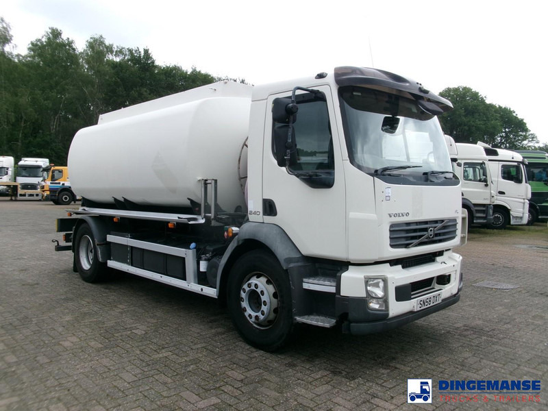 Volvo FL 240 4x2 RHD fuel tank 13 m3 / 4 comp - Tartályos teherautó: 2 kép. Volvo FL 240 4x2 RHD fuel tank 13 m3 / 4 comp - Tartályos teherautó: 2 kép.