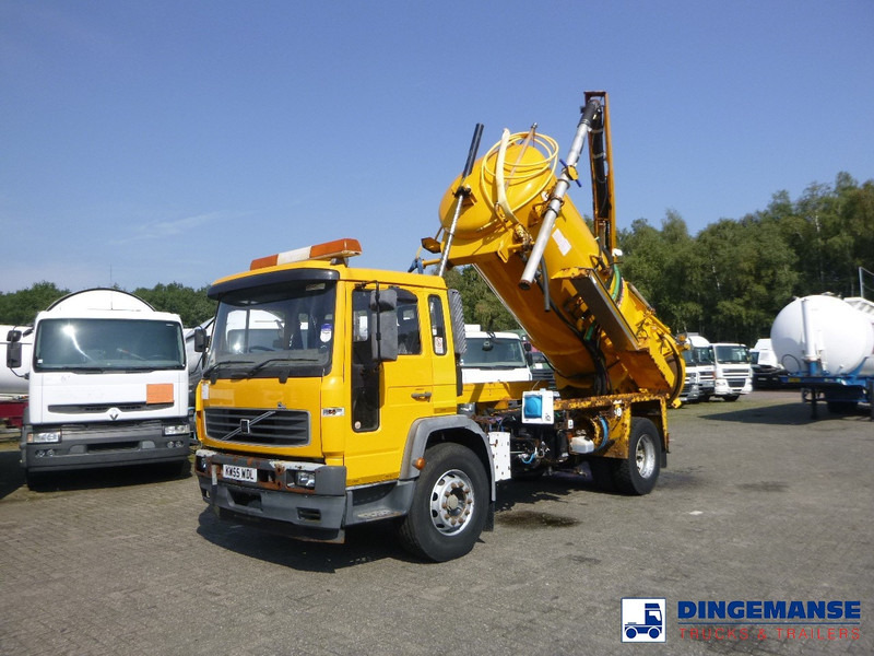 Volvo FL6 4x2 RHD Whale vacuum tank 8 m3 - Szippantós autó: 1 kép. Volvo FL6 4x2 RHD Whale vacuum tank 8 m3 - Szippantós autó: 1 kép.