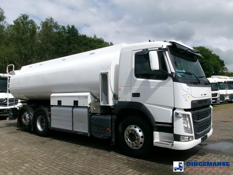 Volvo FM 380 6X2 fuel tank 20.6 m3 / 4 comp - Tartályos teherautó: 2 kép. Volvo FM 380 6X2 fuel tank 20.6 m3 / 4 comp - Tartályos teherautó: 2 kép.