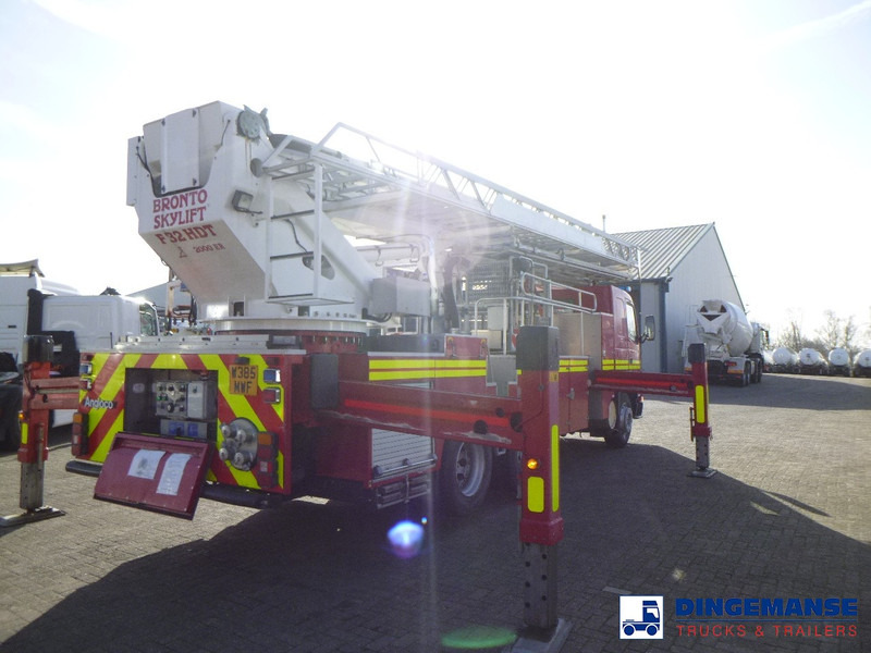 Volvo FM12 6x4 RHD Bronto Skylift F32HDT Angloco fire truck - Tűzoltóautó: 4 kép. Volvo FM12 6x4 RHD Bronto Skylift F32HDT Angloco fire truck - Tűzoltóautó: 4 kép.