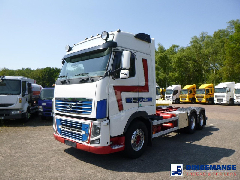 Volvo FM16 600 6x4 Euro 5 chassis + Retarder - Alvaz teherautó: 1 kép. Volvo FM16 600 6x4 Euro 5 chassis + Retarder - Alvaz teherautó: 1 kép.