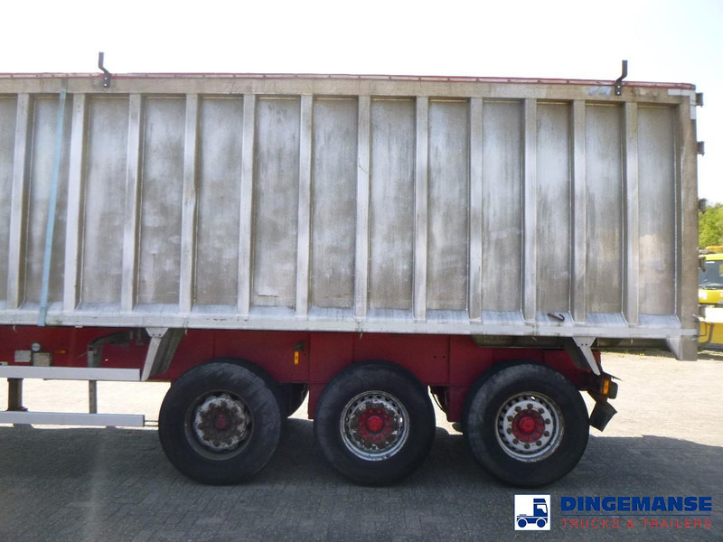 WILCOX Tipper trailer alu 55 m3 + tarpaulin - Félpótkocsi billenőplatós: 5 kép. WILCOX Tipper trailer alu 55 m3 + tarpaulin - Félpótkocsi billenőplatós: 5 kép.