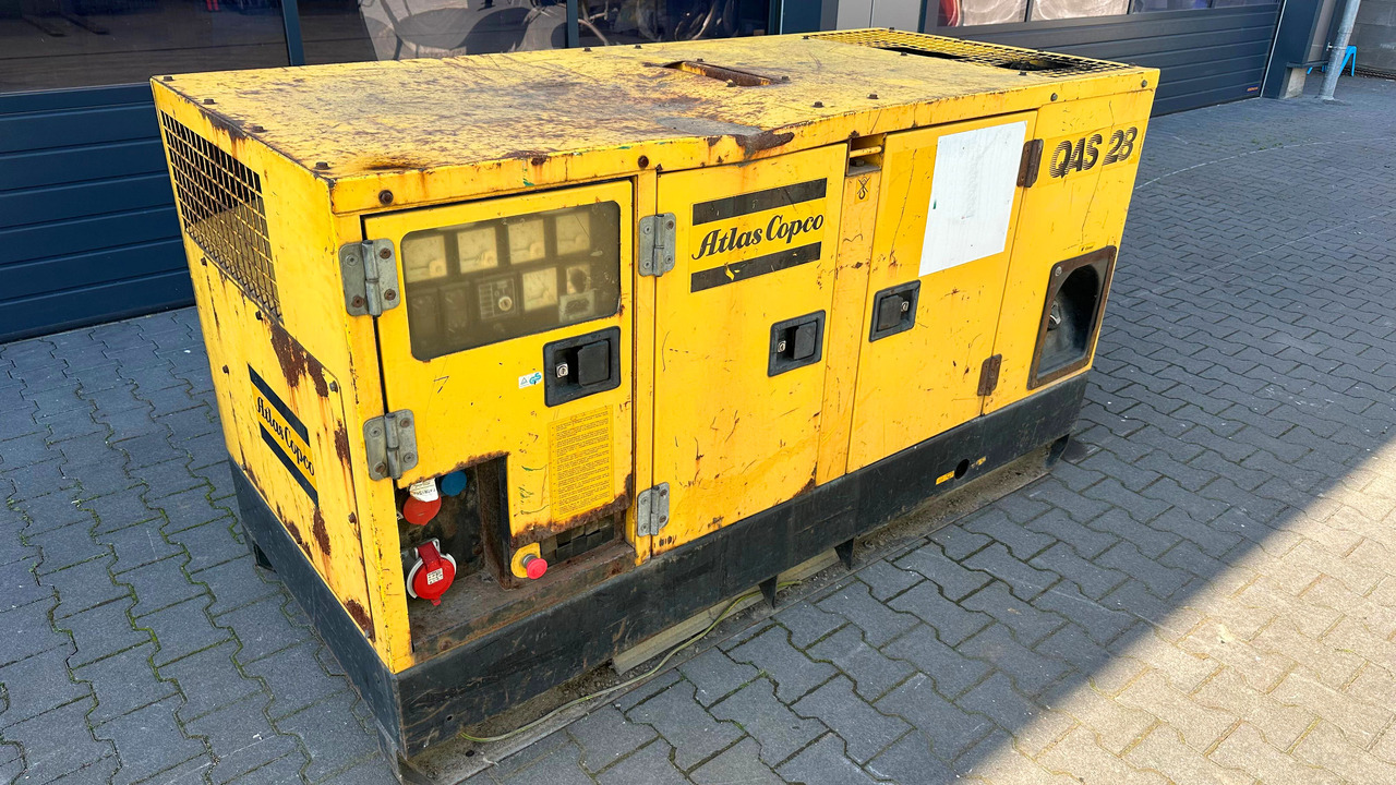 ATLAS Copco QAS 28 Yds BJ 1996 Elektro Stromgenerator Stromaggregat Notstrom - Áramfejlesztő: 1 kép. ATLAS Copco QAS 28 Yds BJ 1996 Elektro Stromgenerator Stromaggregat Notstrom - Áramfejlesztő: 1 kép.