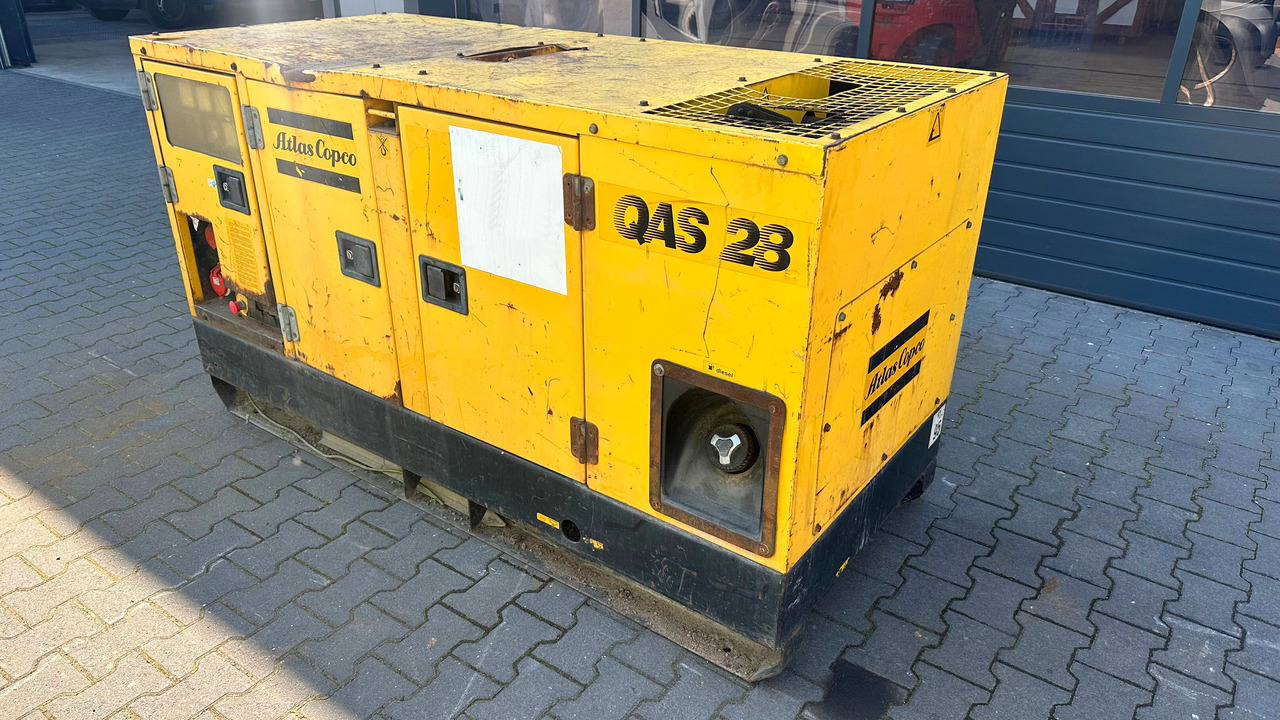 ATLAS Copco QAS 28 Yds BJ 1996 Elektro Stromgenerator Stromaggregat Notstrom - Áramfejlesztő: 2 kép. ATLAS Copco QAS 28 Yds BJ 1996 Elektro Stromgenerator Stromaggregat Notstrom - Áramfejlesztő: 2 kép.