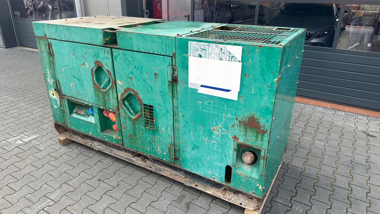 ATLAS Copco QAS 60 Kd BJ 1990 kVA 50 Elektro Stromgenerator Stromaggregat Notstrom - Áramfejlesztő: 1 kép. ATLAS Copco QAS 60 Kd BJ 1990 kVA 50 Elektro Stromgenerator Stromaggregat Notstrom - Áramfejlesztő: 1 kép.