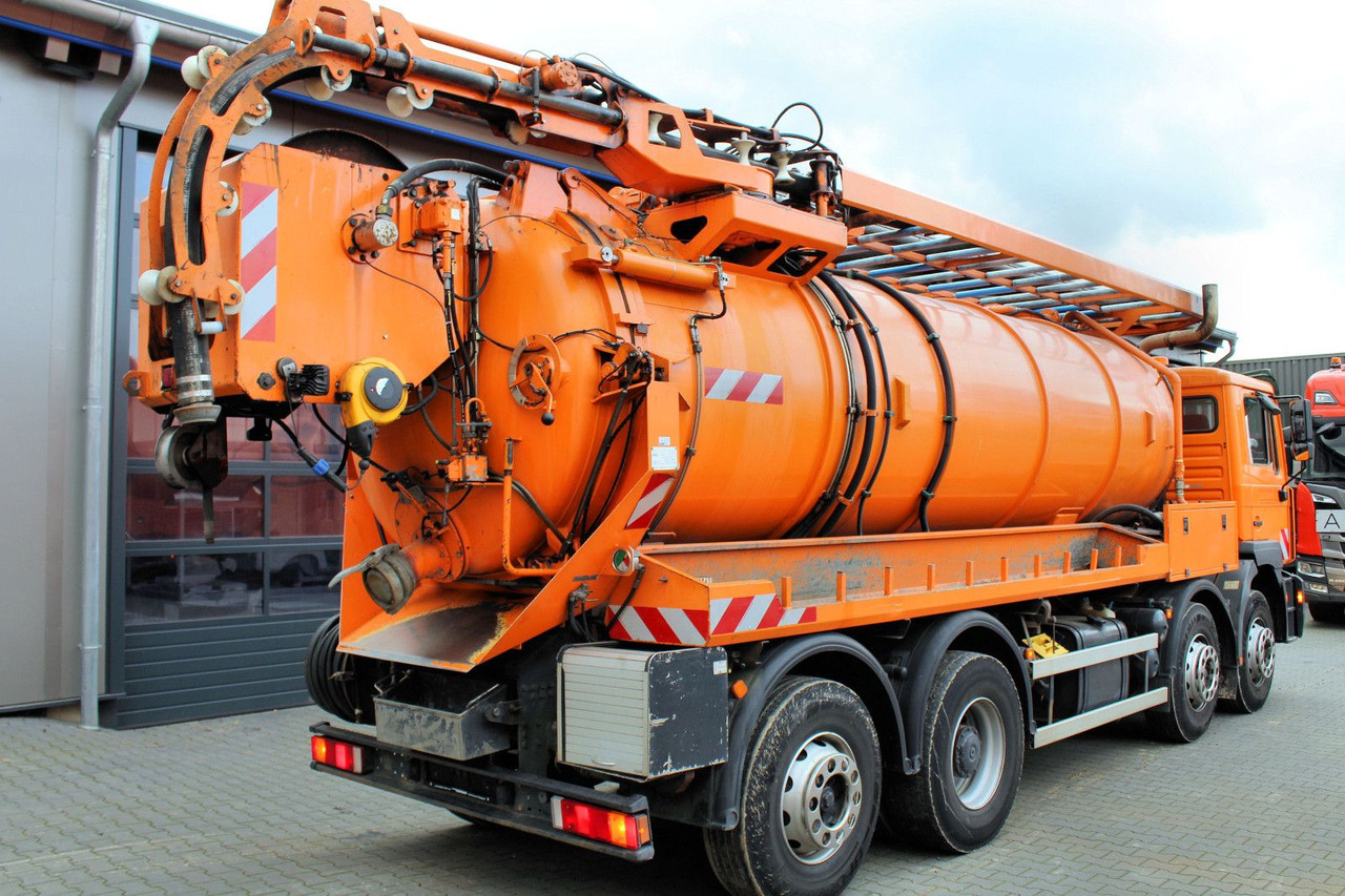 MAN FE 32.410 A 8x2 Assmann 17m³ Saug u.Druck INOX - Szippantós autó: 4 kép. MAN FE 32.410 A 8x2 Assmann 17m³ Saug u.Druck INOX - Szippantós autó: 4 kép.