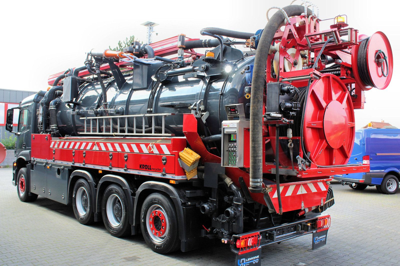 Mercedes-Benz AROCS 3246 8x4 Kroll 16m³ WRG Winterheizung -15C - Szippantós autó: 3 kép. Mercedes-Benz AROCS 3246 8x4 Kroll 16m³ WRG Winterheizung -15C - Szippantós autó: 3 kép.