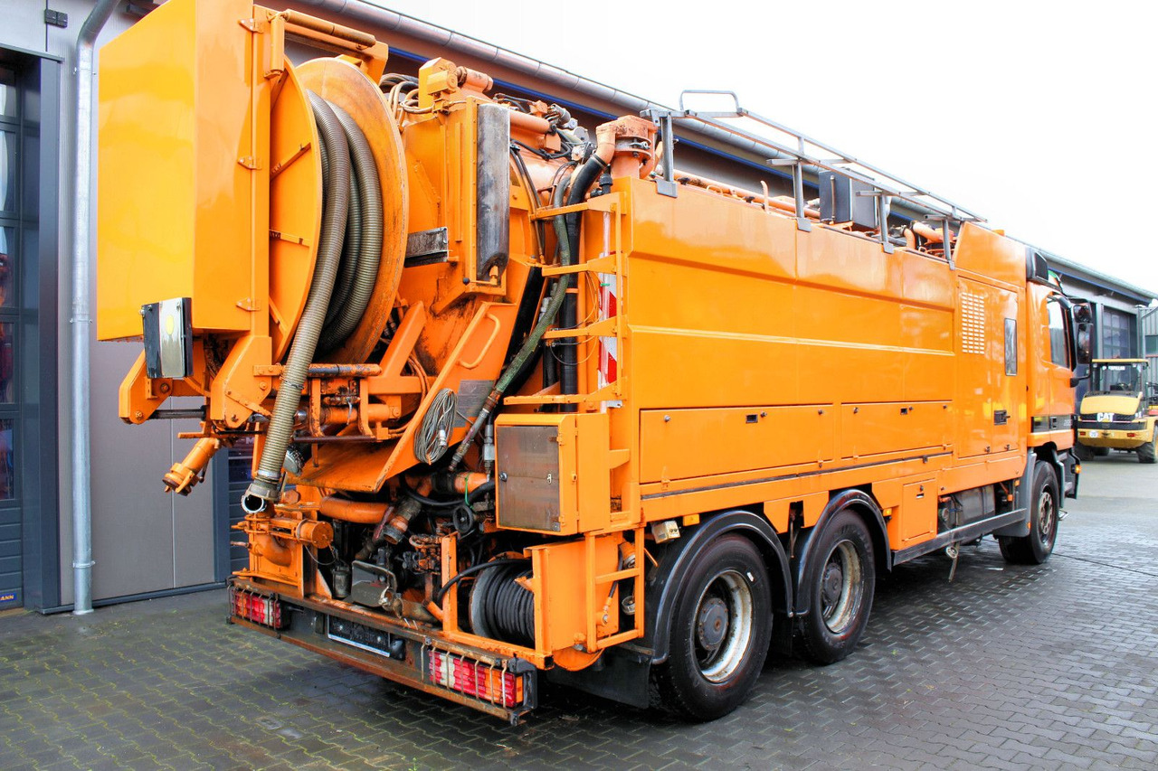 Mercedes-Benz Actros 2653 6x4 V8 Müller 16m³ Saug u.Spül-Kombi - Szippantós autó: 4 kép. Mercedes-Benz Actros 2653 6x4 V8 Müller 16m³ Saug u.Spül-Kombi - Szippantós autó: 4 kép.