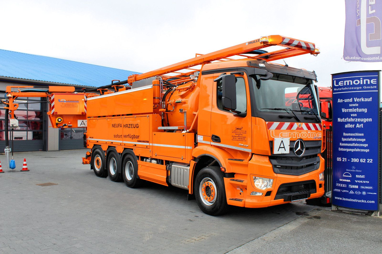 Mercedes-Benz Arocs 3551 8x4 Müller 16mCanalmaster F160EWA WRG - Szippantós autó: 1 kép. Mercedes-Benz Arocs 3551 8x4 Müller 16mCanalmaster F160EWA WRG - Szippantós autó: 1 kép.
