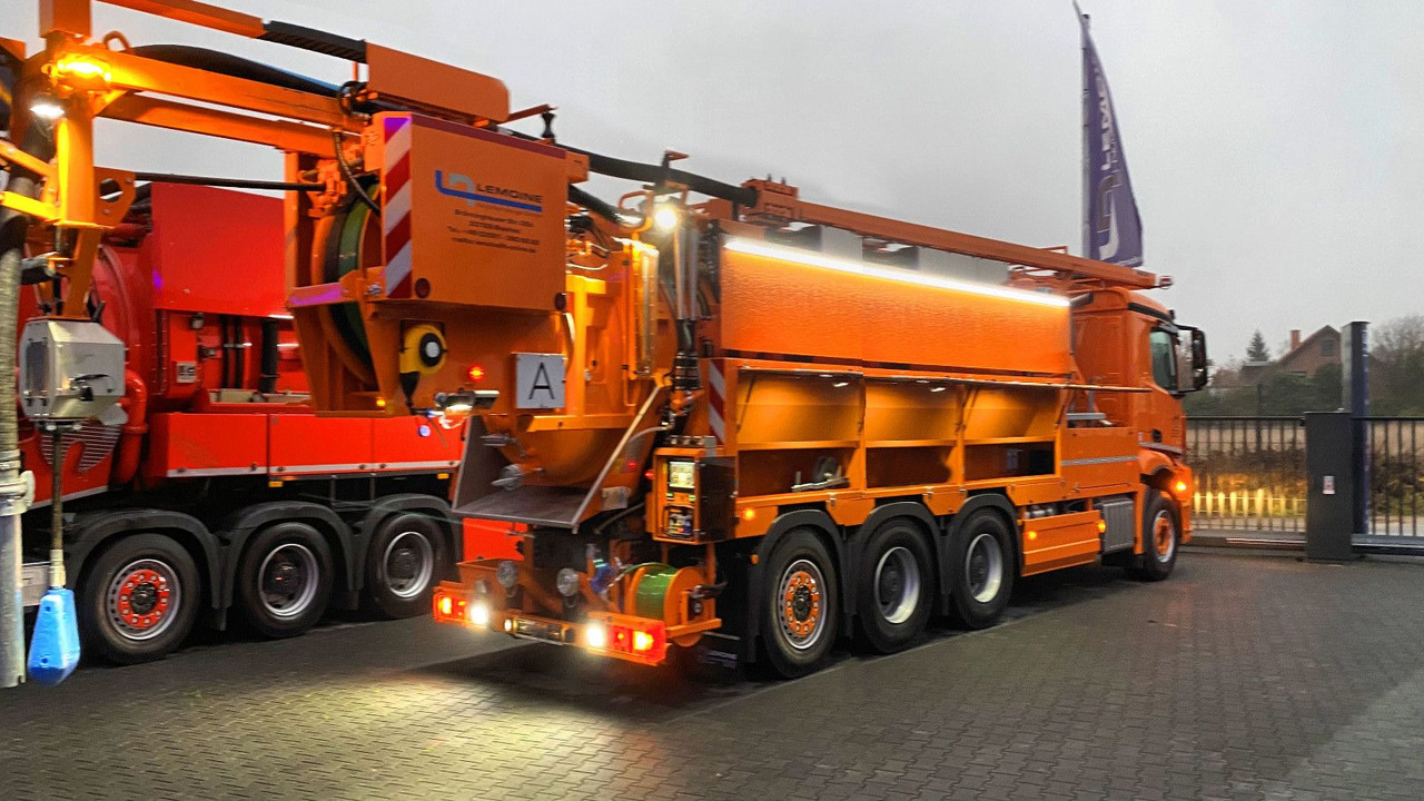 Mercedes-Benz Arocs 3551 8x4 Müller 16mCanalmaster F160EWA WRG - Szippantós autó: 2 kép. Mercedes-Benz Arocs 3551 8x4 Müller 16mCanalmaster F160EWA WRG - Szippantós autó: 2 kép.