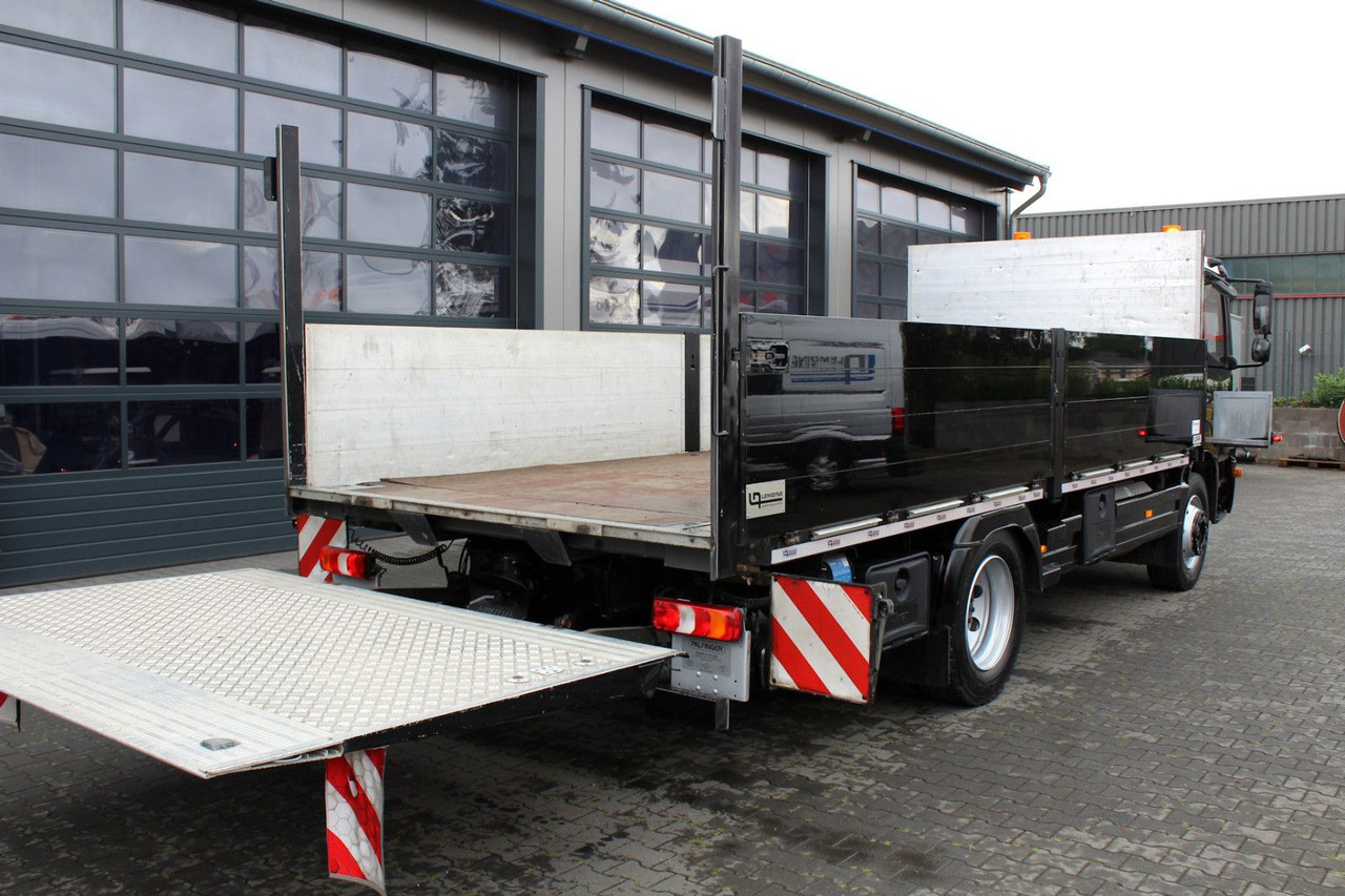 Mercedes-Benz Atego 1527 4x2 Pritsche + Ladebordwand - Platós teherautó: 5 kép. Mercedes-Benz Atego 1527 4x2 Pritsche + Ladebordwand - Platós teherautó: 5 kép.