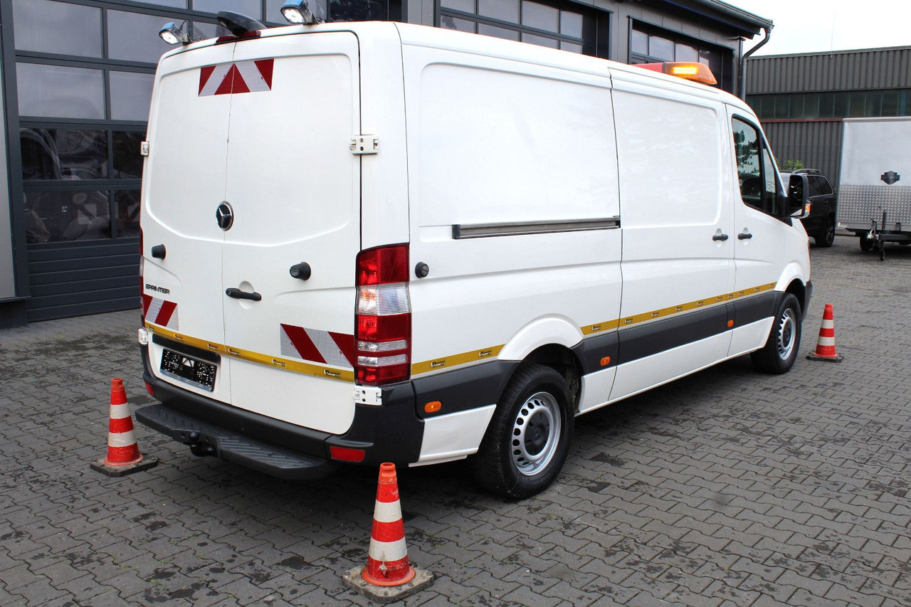 Mercedes-Benz Sprinter 316 CDI + Leistikow 1m³ HD-Spüler 3,5t - Szippantós autó: 4 kép. Mercedes-Benz Sprinter 316 CDI + Leistikow 1m³ HD-Spüler 3,5t - Szippantós autó: 4 kép.
