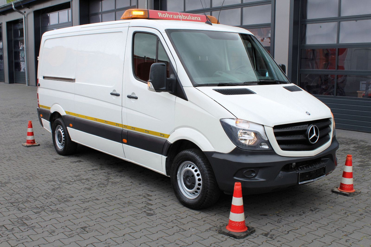 Mercedes-Benz Sprinter 316 CDI + Leistikow 1m³ HD-Spüler 3,5t - Szippantós autó: 1 kép. Mercedes-Benz Sprinter 316 CDI + Leistikow 1m³ HD-Spüler 3,5t - Szippantós autó: 1 kép.
