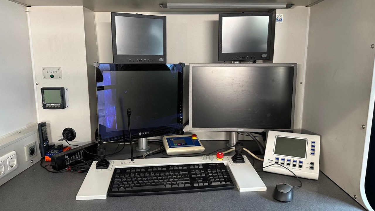 Szippantós autó Mercedes-Benz Sprinter 516 CDI IBAK Kanal-TV+1m³ HD-Spüler +3D: 13 kép. Szippantós autó Mercedes-Benz Sprinter 516 CDI IBAK Kanal-TV+1m³ HD-Spüler +3D: 13 kép.