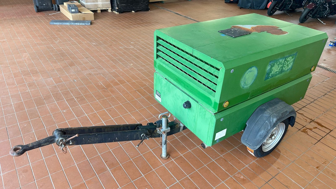 Baukompressor IRMER+ELZE - Pótkocsi: 3 kép. Baukompressor IRMER+ELZE - Pótkocsi: 3 kép.