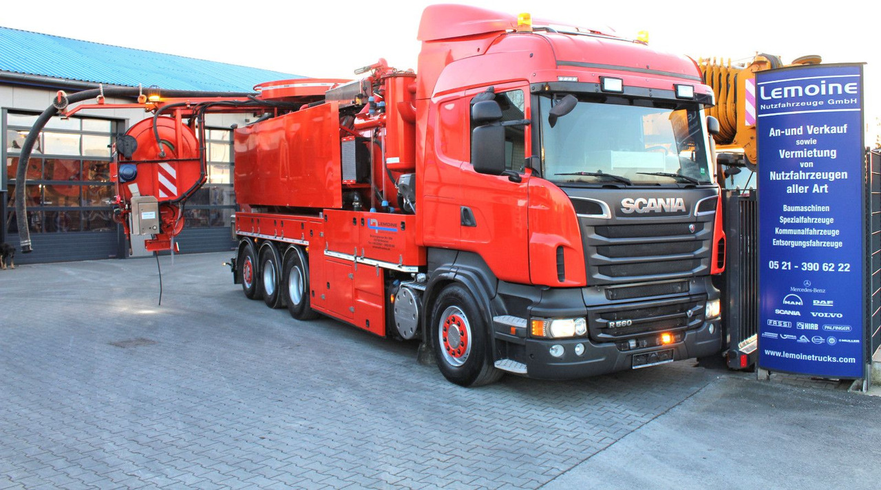 Scania R560 V8 8x4 Kroll 20m³ WRG 2x HD-Pumpe 620 Liter - Szippantós autó: 1 kép. Scania R560 V8 8x4 Kroll 20m³ WRG 2x HD-Pumpe 620 Liter - Szippantós autó: 1 kép.