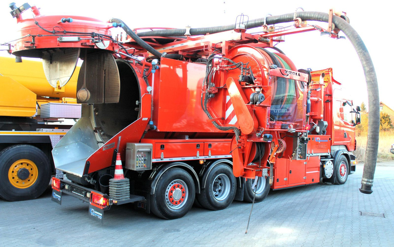 Scania R560 V8 8x4 Kroll 20m³ WRG 2x HD-Pumpe 620 Liter - Szippantós autó: 3 kép. Scania R560 V8 8x4 Kroll 20m³ WRG 2x HD-Pumpe 620 Liter - Szippantós autó: 3 kép.