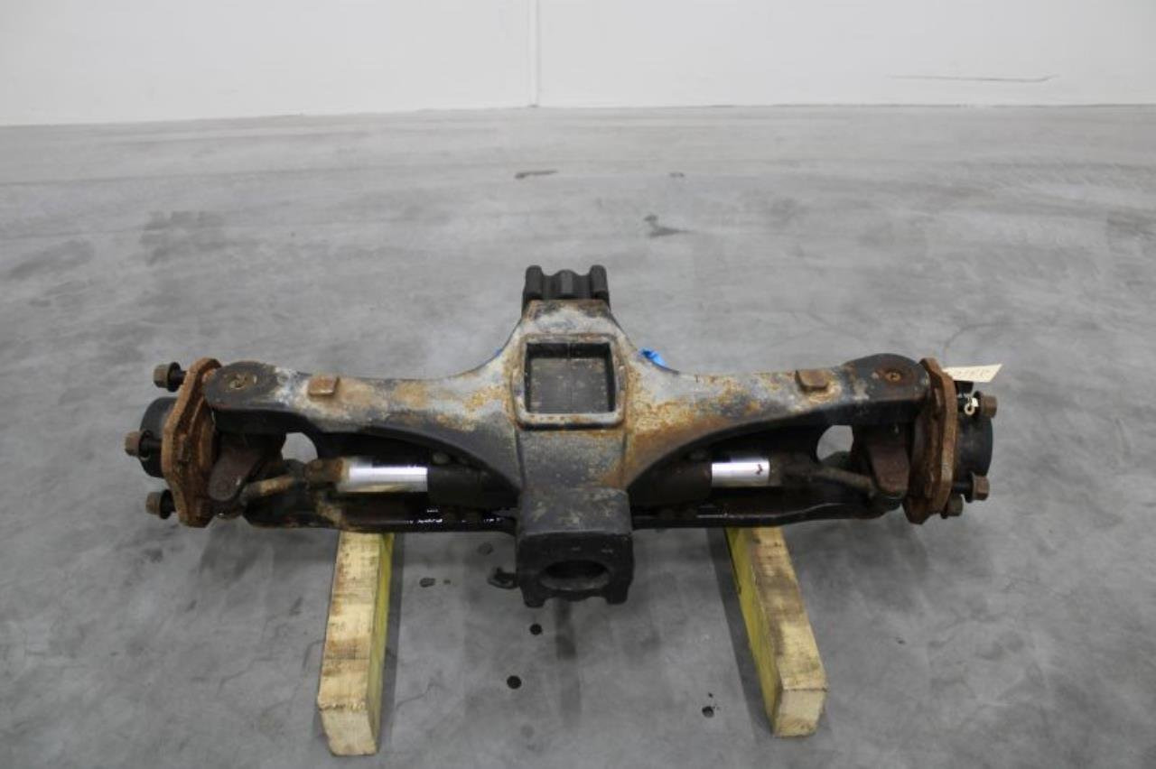 Hyster STEERING AXLE - Tengely és alkatrészek - Anyagmozgató gép: 2 kép. Hyster STEERING AXLE - Tengely és alkatrészek - Anyagmozgató gép: 2 kép.