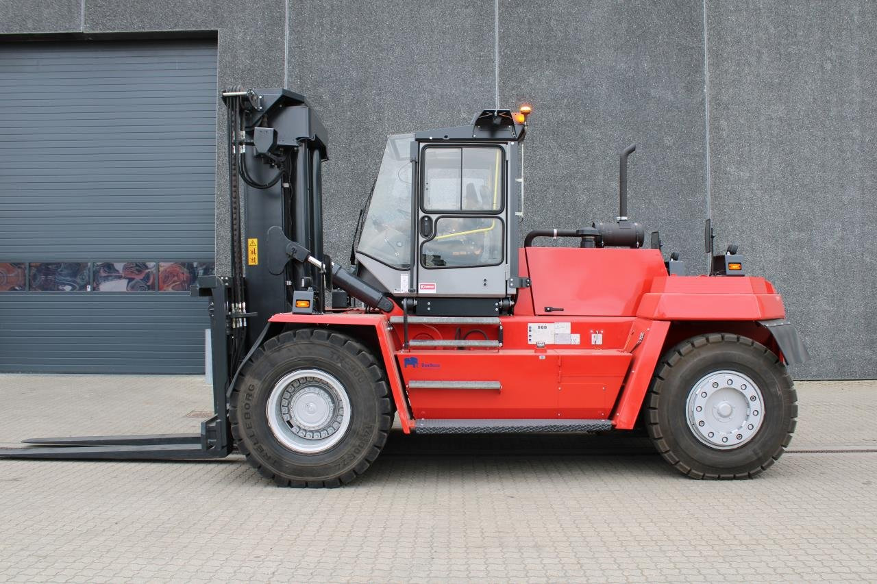 Kalmar DCD200-12LB - Dízel targonca: 1 kép. Kalmar DCD200-12LB - Dízel targonca: 1 kép.