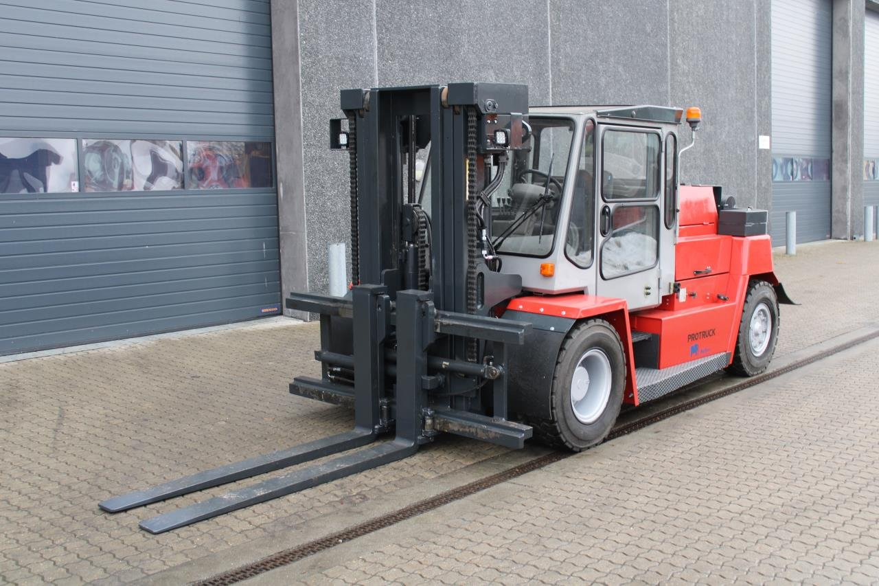 Kalmar DCD80-6LB - Dízel targonca: 2 kép. Kalmar DCD80-6LB - Dízel targonca: 2 kép.