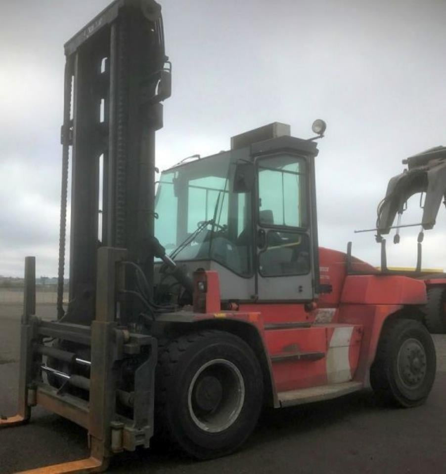 Kalmar DCE100-6 - Dízel targonca: 2 kép. Kalmar DCE100-6 - Dízel targonca: 2 kép.