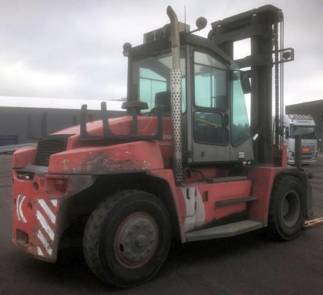 Kalmar DCE100-6 - Dízel targonca: 3 kép. Kalmar DCE100-6 - Dízel targonca: 3 kép.